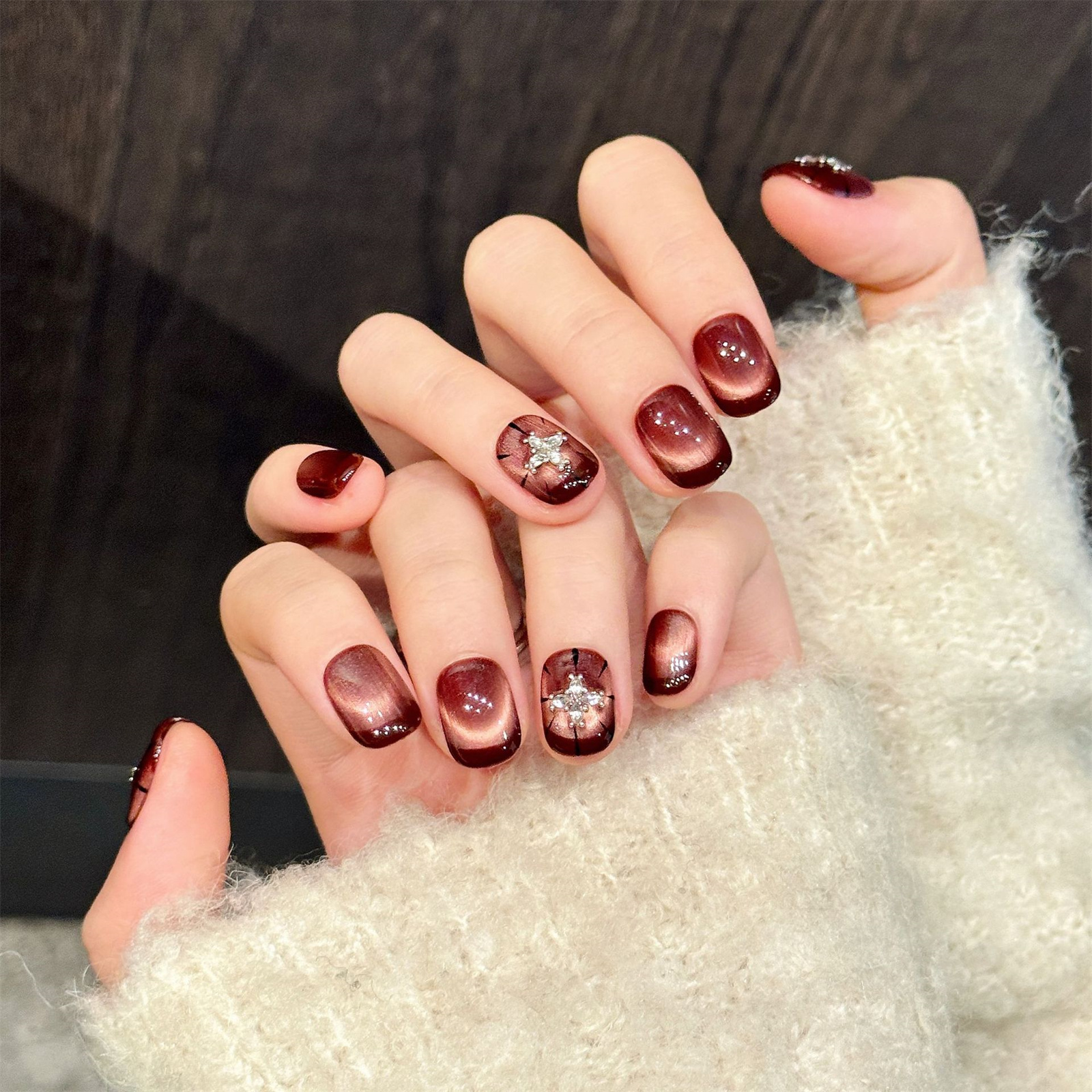 10pcs Wine-red Cat's Eye Press – Nail Art Elegant Bewertung und Preis